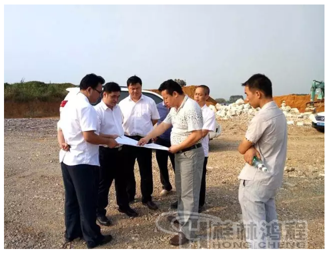 重鈣磨粉機(jī)，重鈣，HCH1395，超細(xì)環(huán)輥磨,武宣碳酸鈣