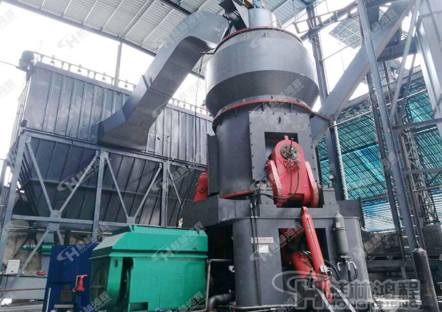 水泥立磨，立磨，立磨機(jī)，客戶現(xiàn)場(chǎng)，桂林鴻程磨粉機(jī)