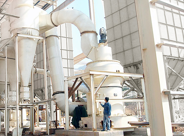 大型非金屬礦磨粉機(jī)廠家，桂林鴻程磨粉機(jī)，磨粉機(jī)，節(jié)能磨粉機(jī)，立磨，超細(xì)磨粉機(jī)，桂林鴻程磨粉機(jī)